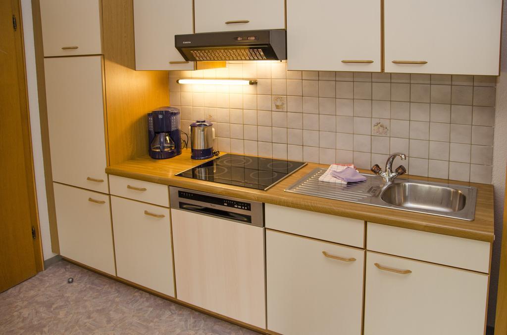 Pezza Lischa Apartment คัพเพิล ห้อง รูปภาพ