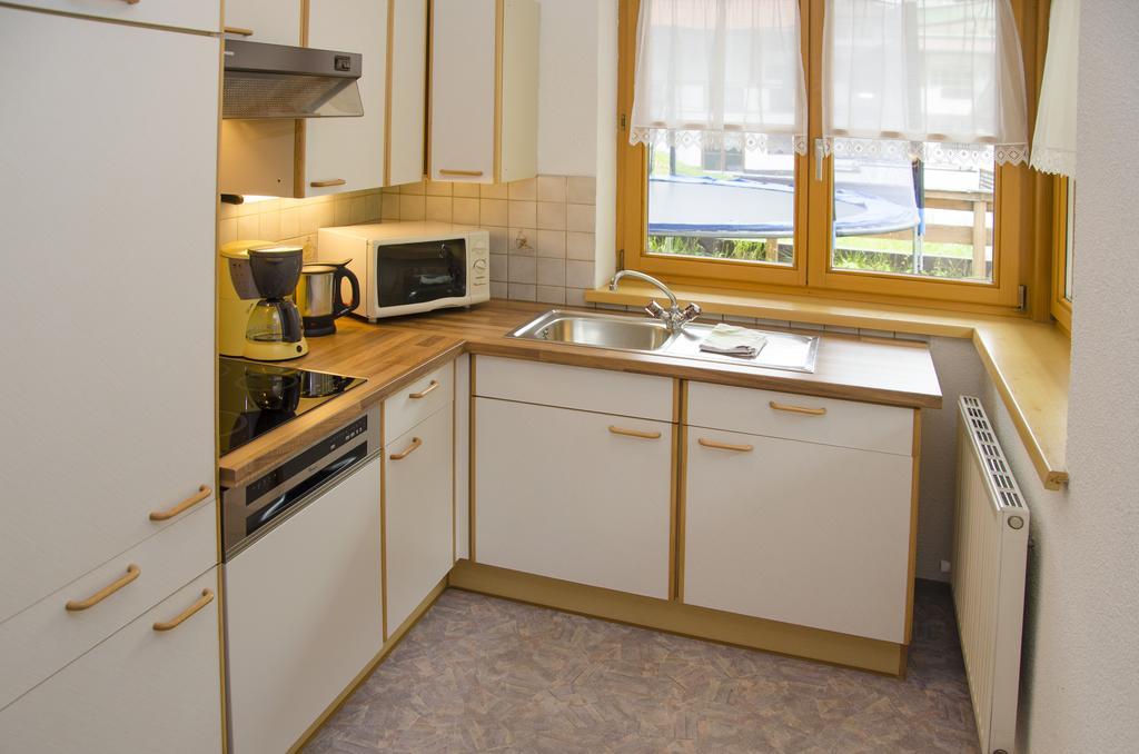 Pezza Lischa Apartment คัพเพิล ห้อง รูปภาพ